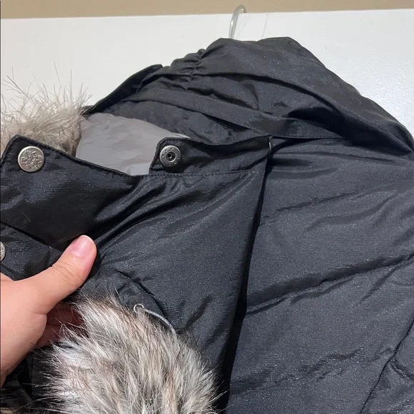 Eddie Bauer Women's Quilted Black Down jacket / perfect winter coat S - Picture 8 of 9